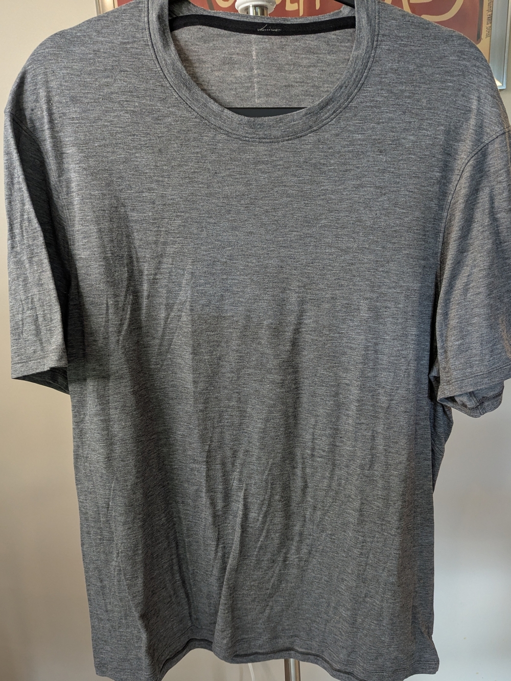 $20 Lululemon Men's Running Short Sleeve Shirt Heathered Gray EUC